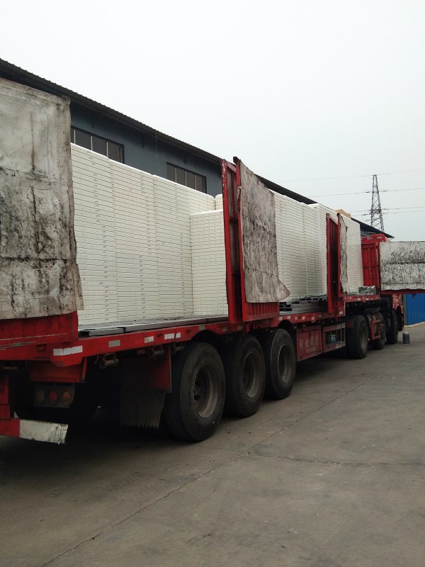 玻璃鋼水箱漏水之后用什么方法補(bǔ)漏？