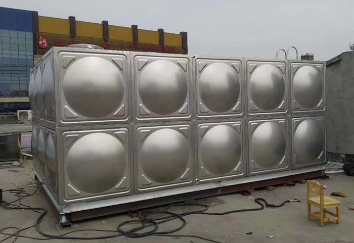 不銹鋼消防水箱該如何與消防穩壓泵進行連接?